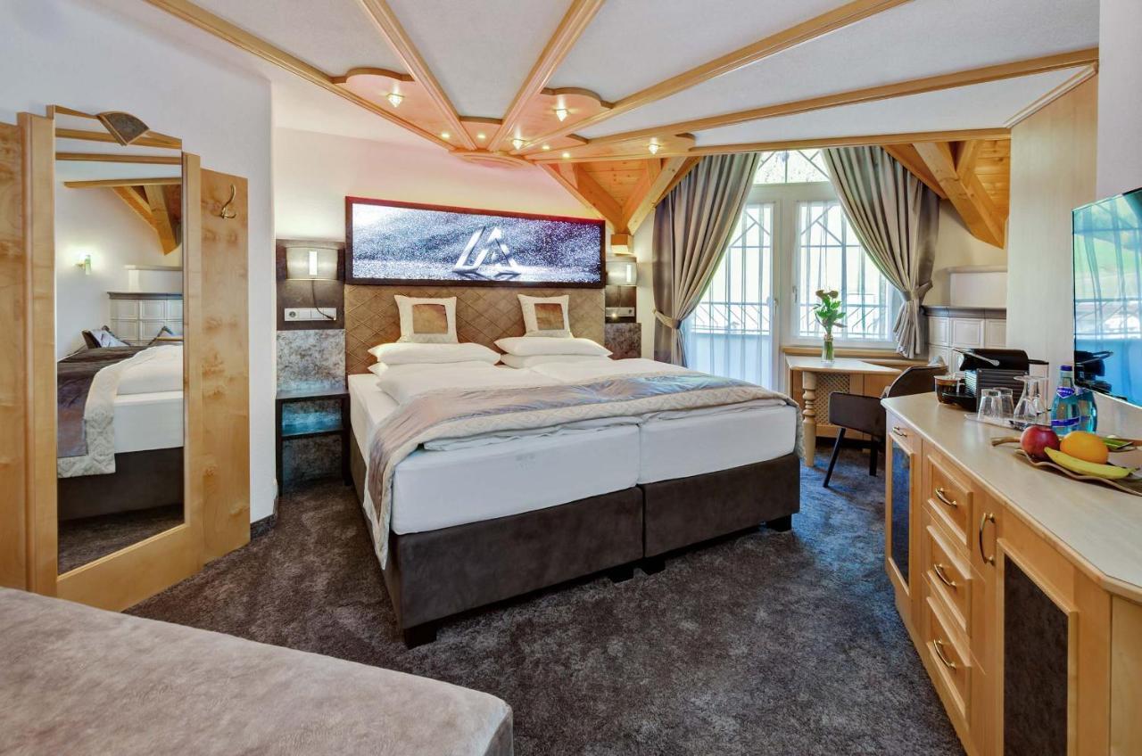 Alpinstyle Hotel Ischgl Buitenkant foto